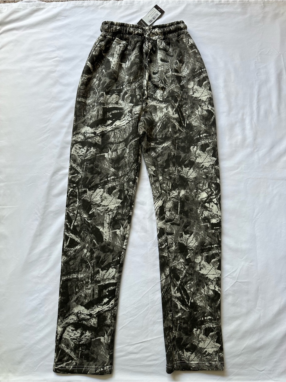 PrettyLittleThing Camo Sweatpants